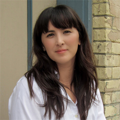 Photo of Anne Oyamada.