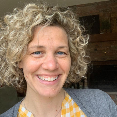 Portrait of Jennifer Wagner