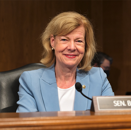 photo of US Senator Tammy Baldwin