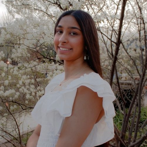 Portrait of Amneet Kaur.